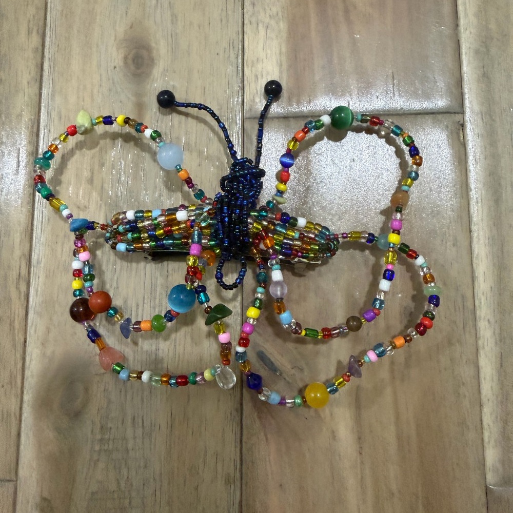 Rego butterfly barrette